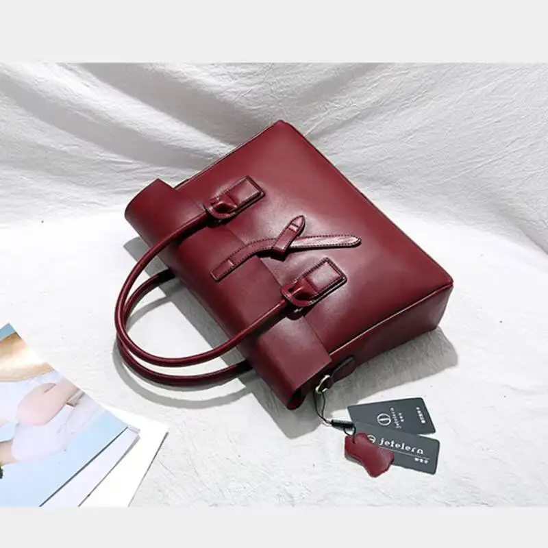 حقيبة MOTAORA 2025 الجديدة المصنوعة من جلد البقر للسيدات - حقيبة كمبيوتر محمول لجهاز MacBook/HP/iPad، حقيبة ركاب متوافقة مقاس 13.3 بوصة و14.1 بوصة