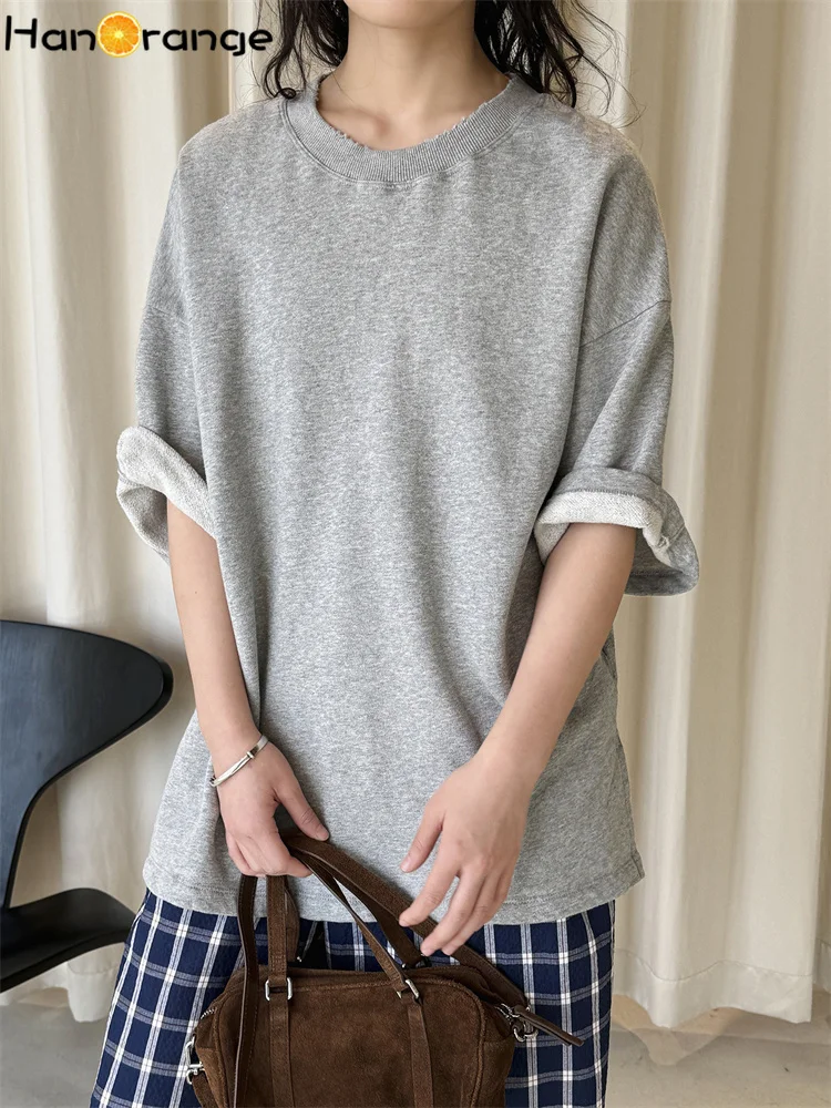 

HanOrange 2026 Early Spring Simple O-neck Off Shoulder Fleece T-shirt Silhouette Loose Top Tees White/Light Gray/Dark Gray/Red