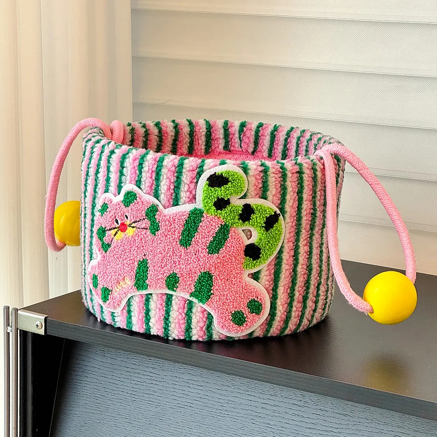 

Очаровательная тканевая корзина для хранения, милый настольный органайзер для кукол, домашняя корзина для мелочей, прочный тканевый контейнер