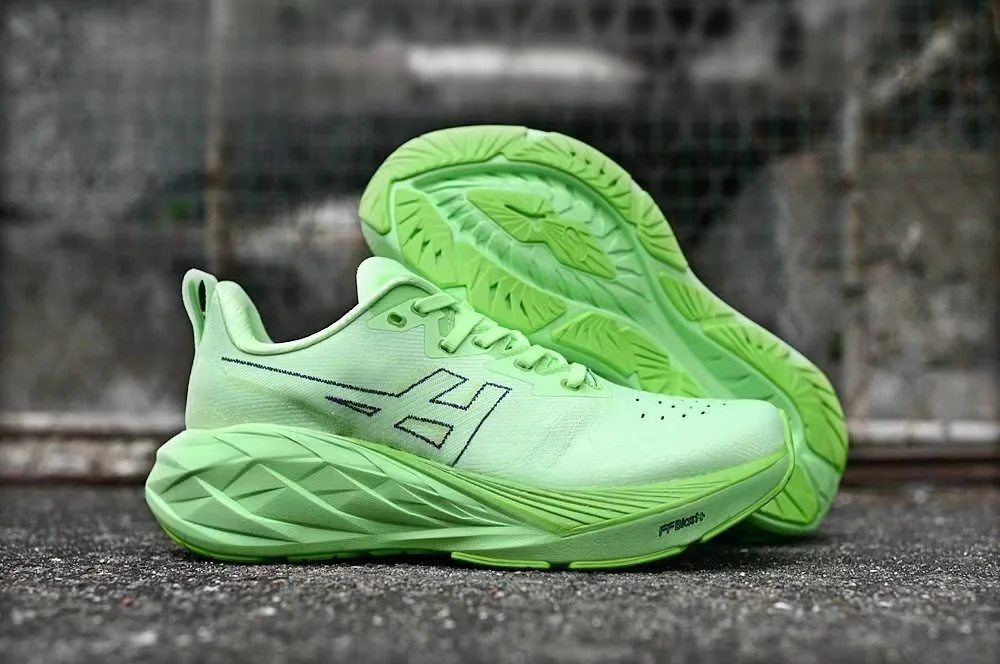 Chaussures de sport respirantes et antidérapantes pour hommes et femmes 2025 – Idéales pour la cours