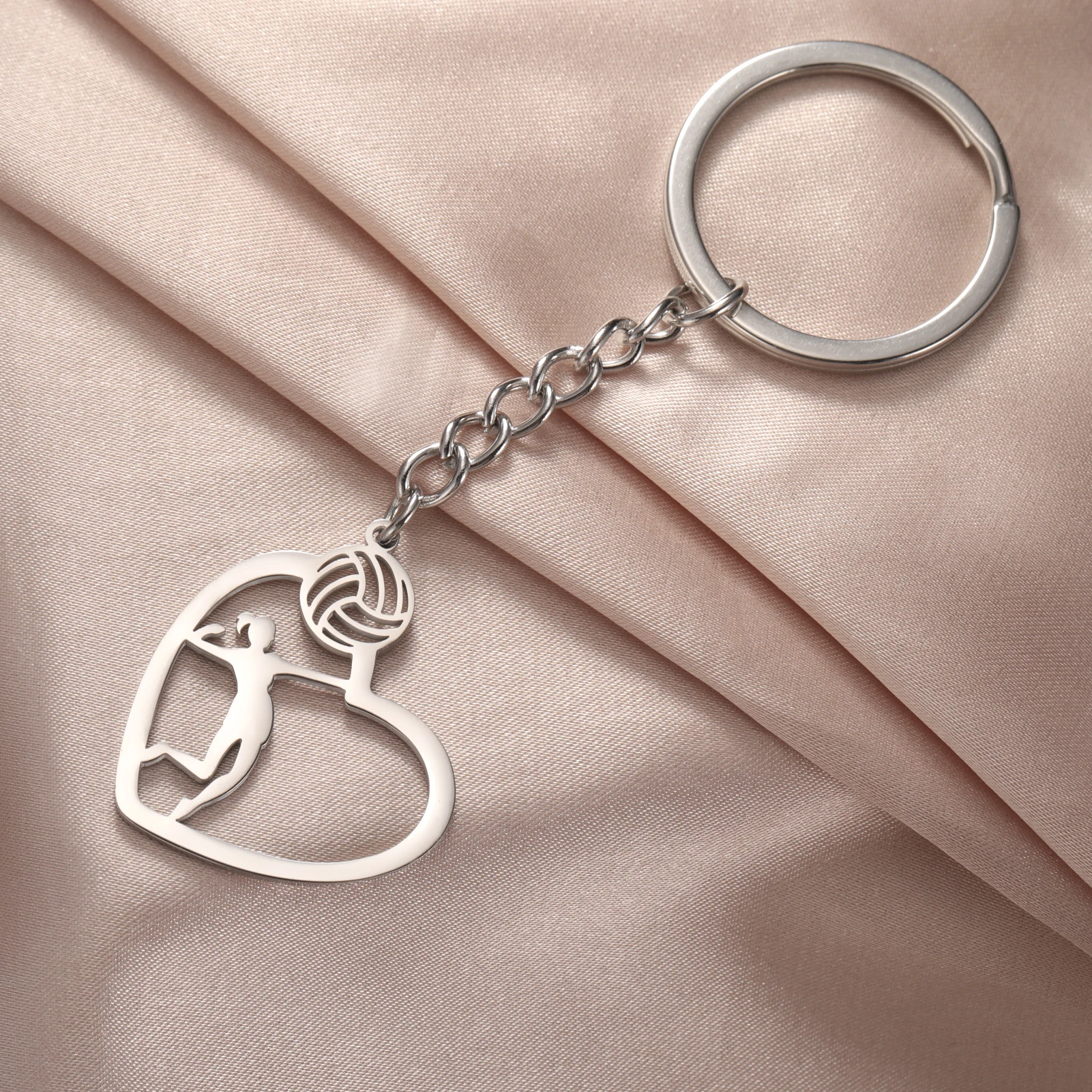 Unift سلسلة مفاتيح رياضية للكرة الطائرة للفتيات في القلب ، سلسلة مفاتيح جذابة من الفولاذ المقاوم للصدأ ، إكسسوارات حقائب فريق المدرسة #6