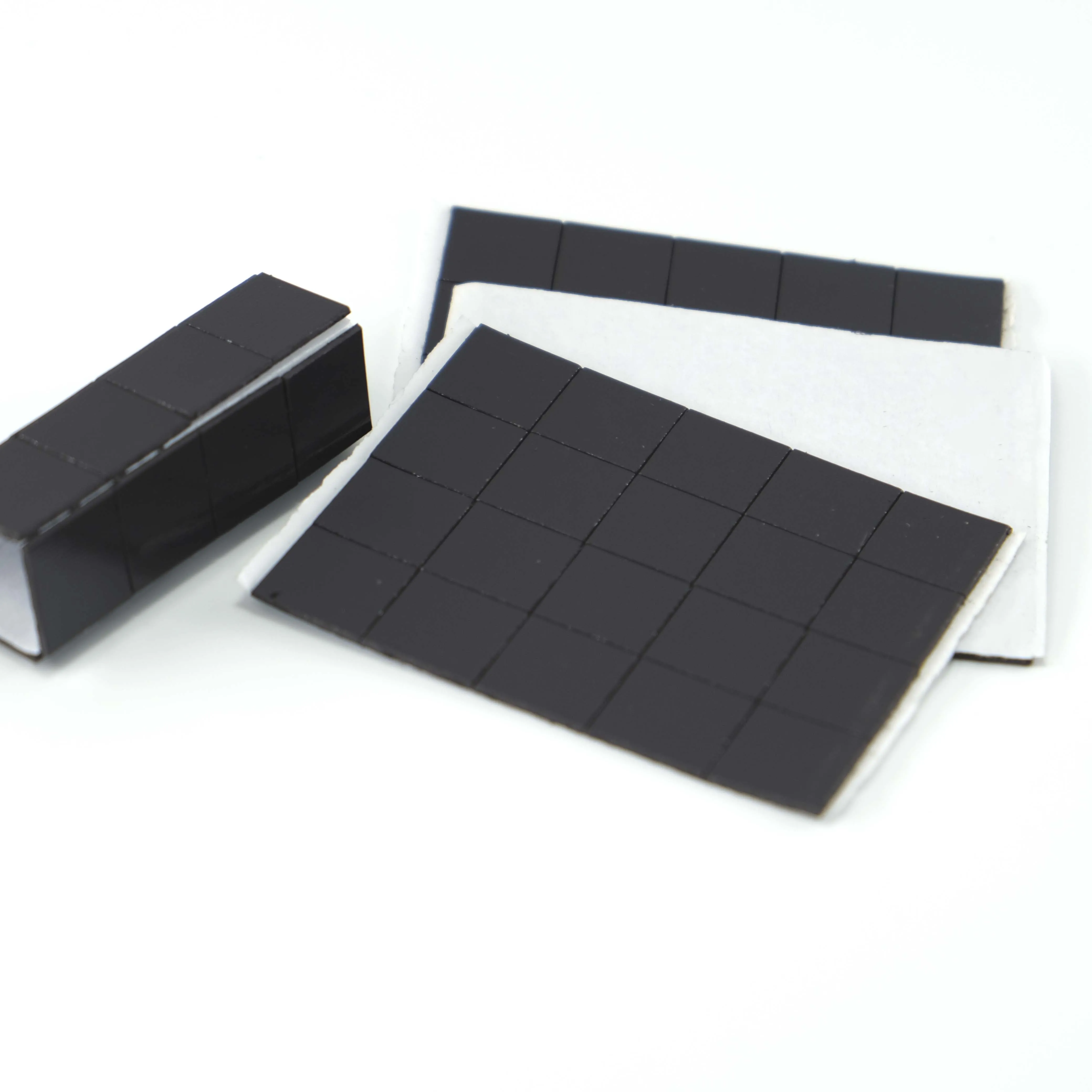 Nastro magnetico in gomma da 20 pezzi per poster fotografici per frigorifero Etichette aziendali Nastro autoadesivo magnetico Striscia magnetica flessibile