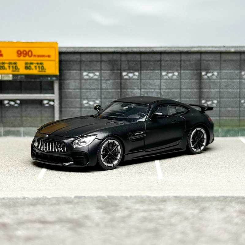 

Модель автомобиля под давлением MJ 1:64 C190 2017 матовый черный