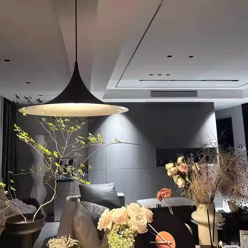 Lámpara colgante de cuerno de restaurante nórdico, diseño danés, minimalista francés, Bar Medieval, mostrador, isla, luz OVNI