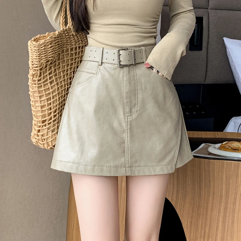 

Retro leather skirt pants for women in autumn and winter 2025, mini high street skirt, PU leather short skirt, A-line skirt pant