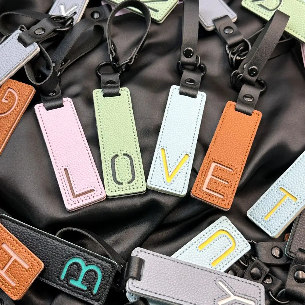 

Personalized Minimalist Popular 26 English Letter Word Sign Keychain Leather Car Accessories Minimalist Key Ring Small Pendant