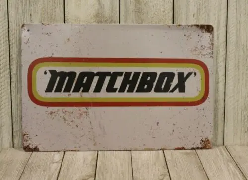 Matchbox-letrero de Metal de estaño, coches de juguete de Metal, garaje, hombre, cueva, aspecto Vintage, habitación de niños