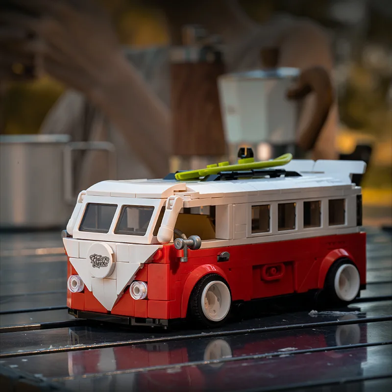 Ensemble de blocs de construction Pinbo PB8807 pour véhicule utilitaire et camping-car (avec affichage de la cargaison) – Jouet éducatif d'assemblage pour garçons