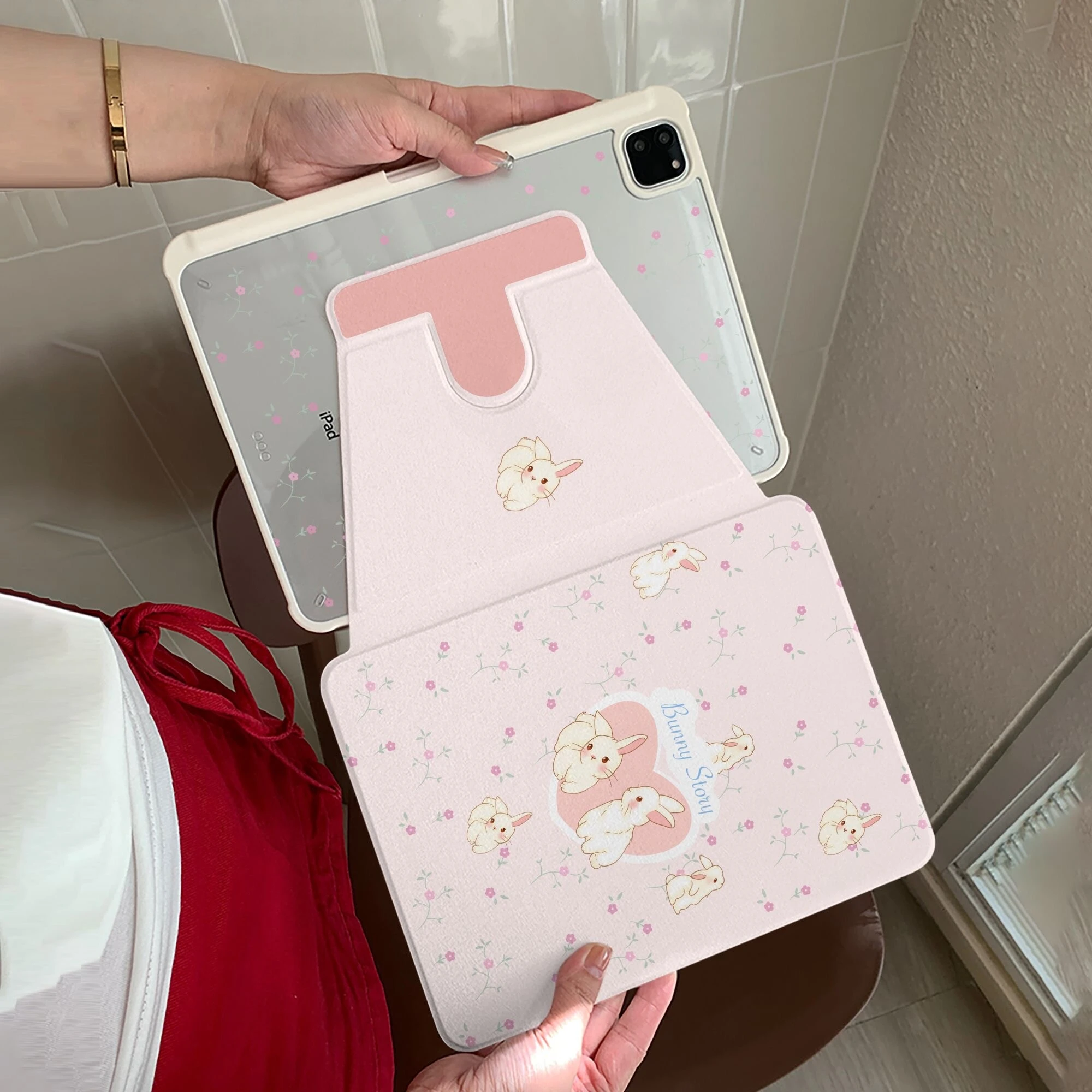 Ins Pink Floral Rabbit Y2K 360° Rotation Cover For iPad Pro 13 11th M5 M4 12.9 A16 10 8 7 9th 10th Air 11 M2 M3 Mini Tablet Case