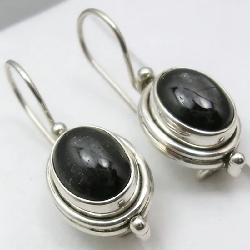 Ethnische ovale Ohrringe mit schwarzen Steinen, Vintage-Ohrringe aus Metall, handgeschnitzt, baumelnde Ohrringe, Damenschmuck