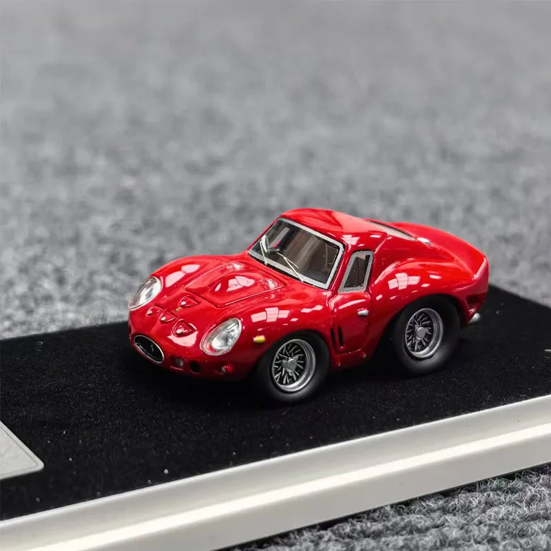 

Модель Little Egg 1/64 Ferrari 250GTO, смоляная модель автомобиля Q
