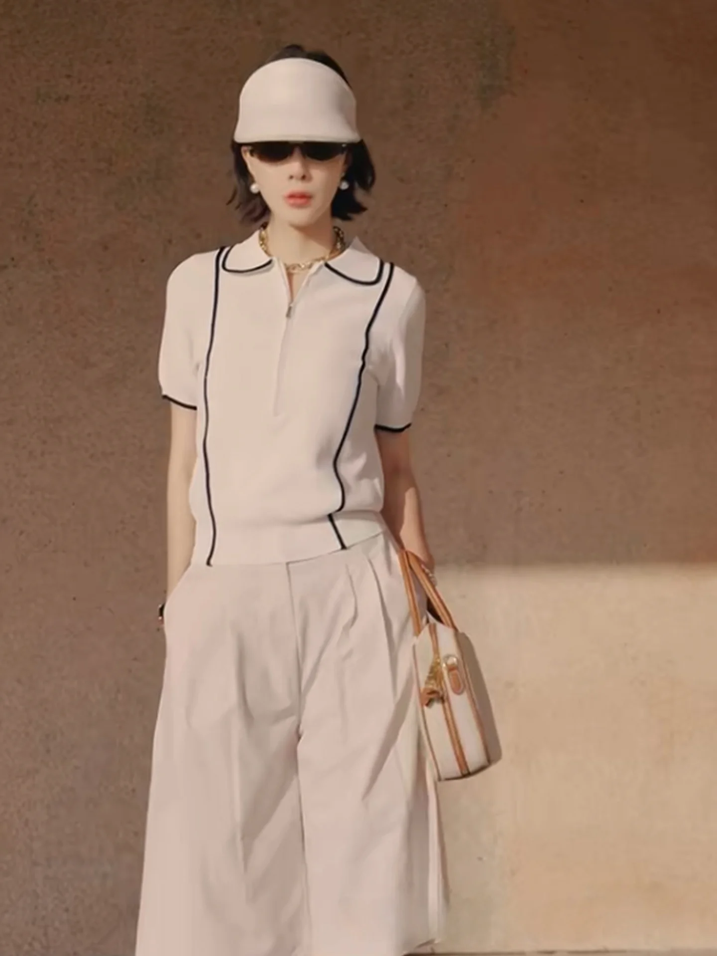 

Весенне-летняя повседневная трикотажная базовая рубашка с коротким рукавом, в стиле колор-блок, с отложным воротником, универсальный топ для женщин, стильный, для любого возраста.