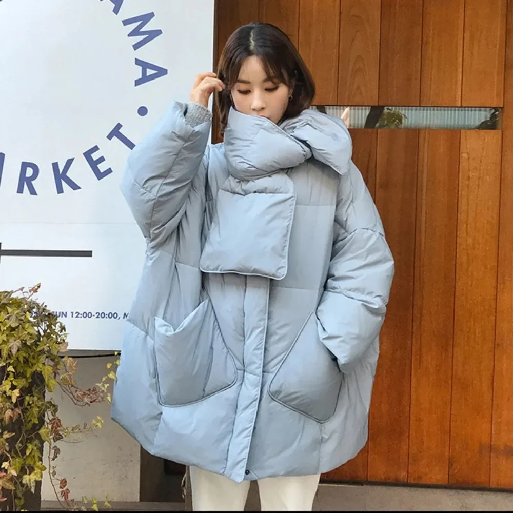 

Women White Duck Down Coat 2024 Winter New Fashion Female Scarf OverSize Jackets Round Neck Loose Thicken Parkas Warm Outwear