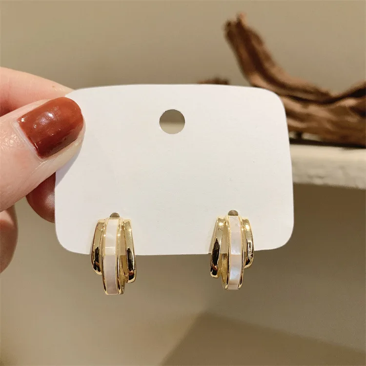 Irregular Geometry Stud Earrings for Women Enamel Oil Metal Leaf C-Shape Earrings Elegant Party Korean Jewelry