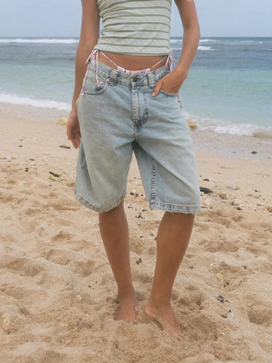 New Fashion Womens Knee Length Denim Shorts Loose Solid Color Low Rise Wide Leg Long Shorts With Pockets For Summer S-2XL