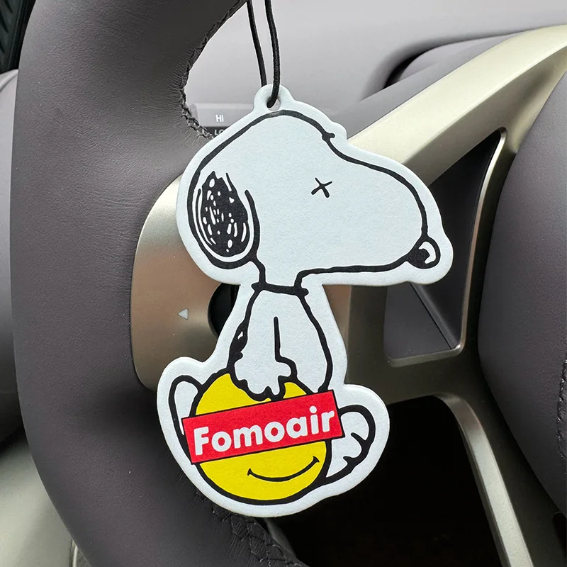 Snoopy Car Fragrance Pendant Air Freshener Car Rear View Hanging Long-Lasting Aromatherapy Fragrance Tablets Car Deodorization