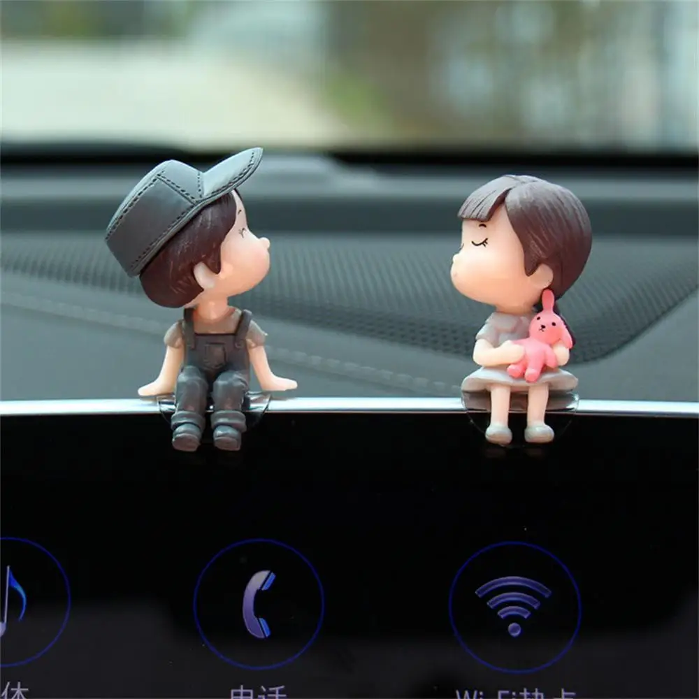 Lovely Boy Girl Couple Car Decoration Cute Kissing Couple Action Figure Auto Dashboard Car Interior Decoration Birthday Gift