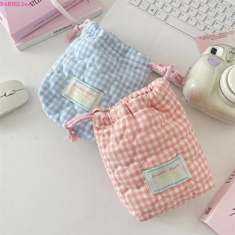 กระเป๋าแต่งหน้า C9GB กระเป๋าห้องน้ำกล้องป้องกันกระเป๋าเครื่องสำอางแบบพกพา Quilted Quilted