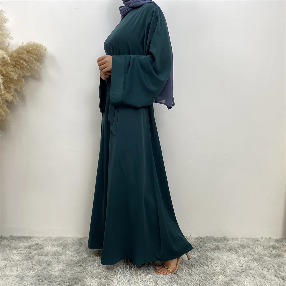 عباءة لُجَين (Lujain Abaya) S015d2282d4594610a89b873b80f733b1w