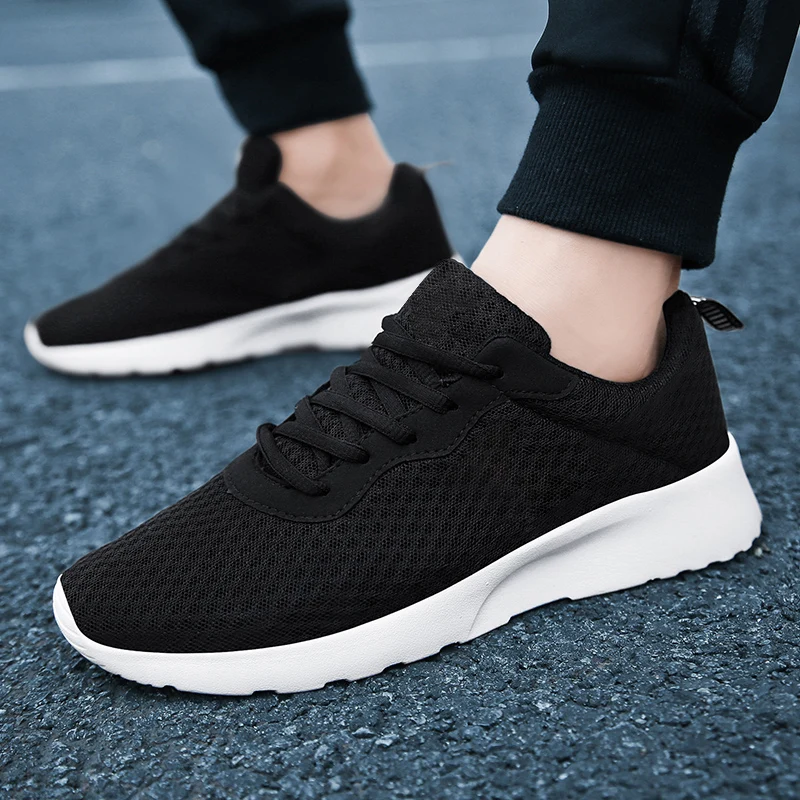 Running Shoes for Man Original Breathable Lightweight Casual Walking Tennis Men\'s Sports Soft Mens Sneakers Large Size 38 46 47