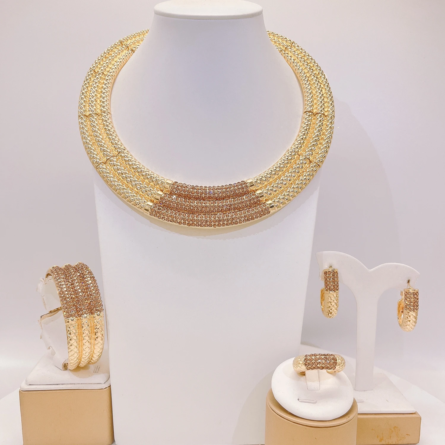 

Italian Gold Plated Round 4 Piece Jewelry Set Women Chunky Necklace Earrings Bracelet Ring Textured Party Wedding Gift