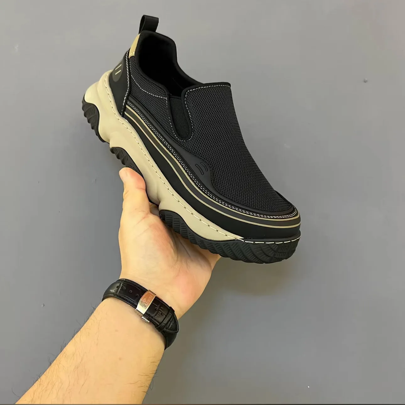 YRZL Anti Slip Loafers Shoes Men Breathable Mesh Casual Shoes Lightweight Walking Slip Sports Shoes Comfortable Trendy Footwear