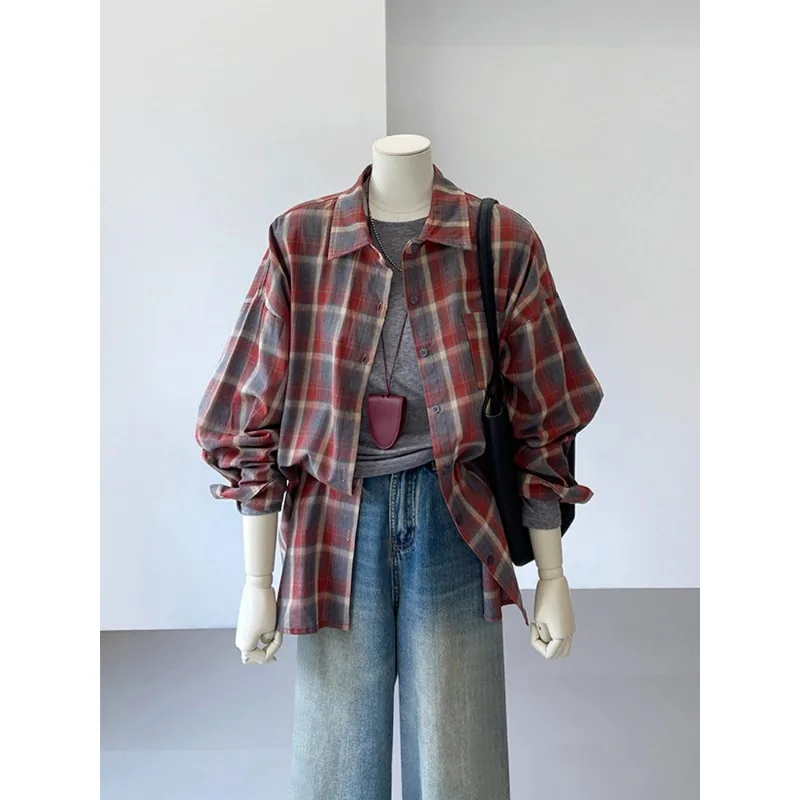 

Женская красная клетчатая рубашка в стиле ретро в новом стиле с воротником-поло и пуговицами, модная свободная рубашка с длинными рукавами и непринужденным ощущением