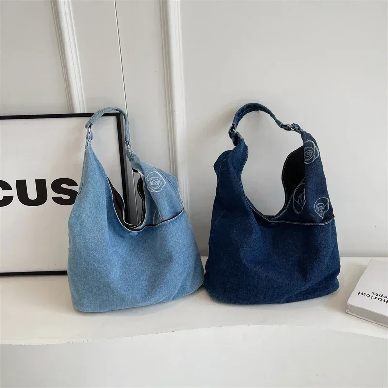 Sacs à main en denim de grande capacité pour femmes, sacs à loquet simples, doux initiés, mode de haute qualité, polyvalents, commconsult, nouveau, 2024