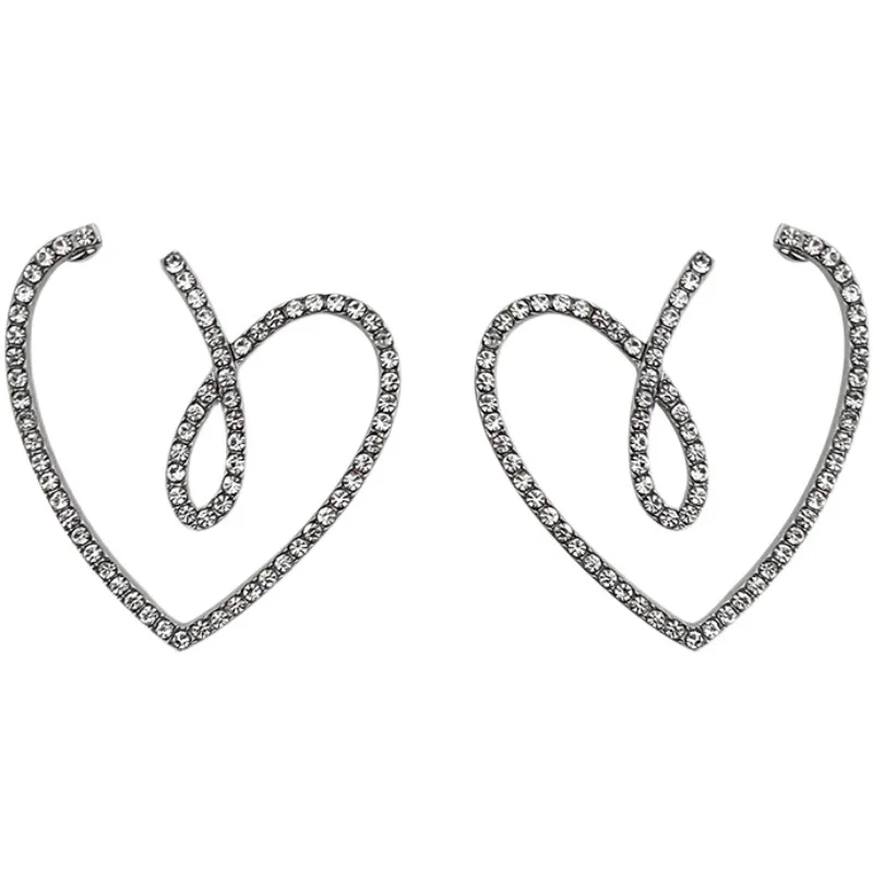 Women's Exquisite Heart Shape Stud Earrings with CZ Zircon