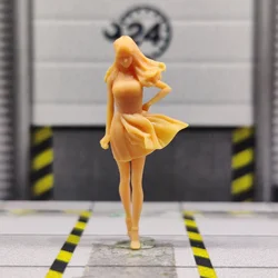 1/64 1/43 Scale Model Resin A Tall Girl with Long Hair Walking In The Wind Uncolored Miniature Diorama Hand-painted T211