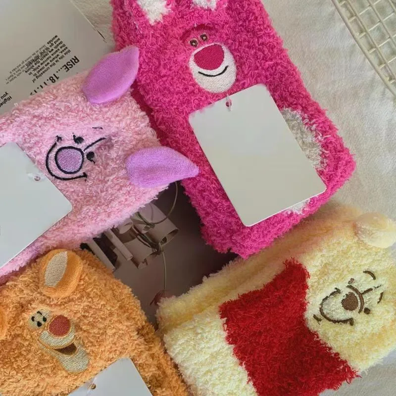 Disney Pooh Bear Teigetje Herfst/winter Cartoon Pluche Geborduurde Vloersokken Warme Dikke Sokken Kerst/Halloween Student Cadeau