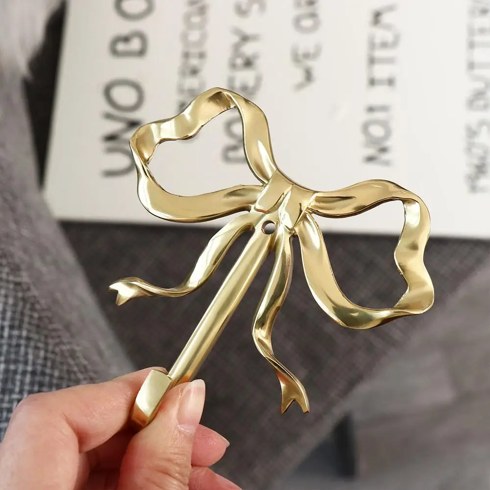 Nordic Brass Bow Shape Wall Hook Gold Functional Bow-Knot Hook Decorative Wall Hangings Wardrobe Hanger Bedroom