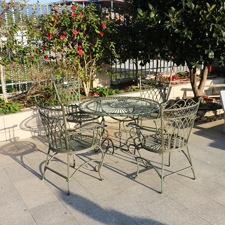 American retro old wrought iron outdoor rust-proof leisure back table and chair villa courtyard garden terrace decoration