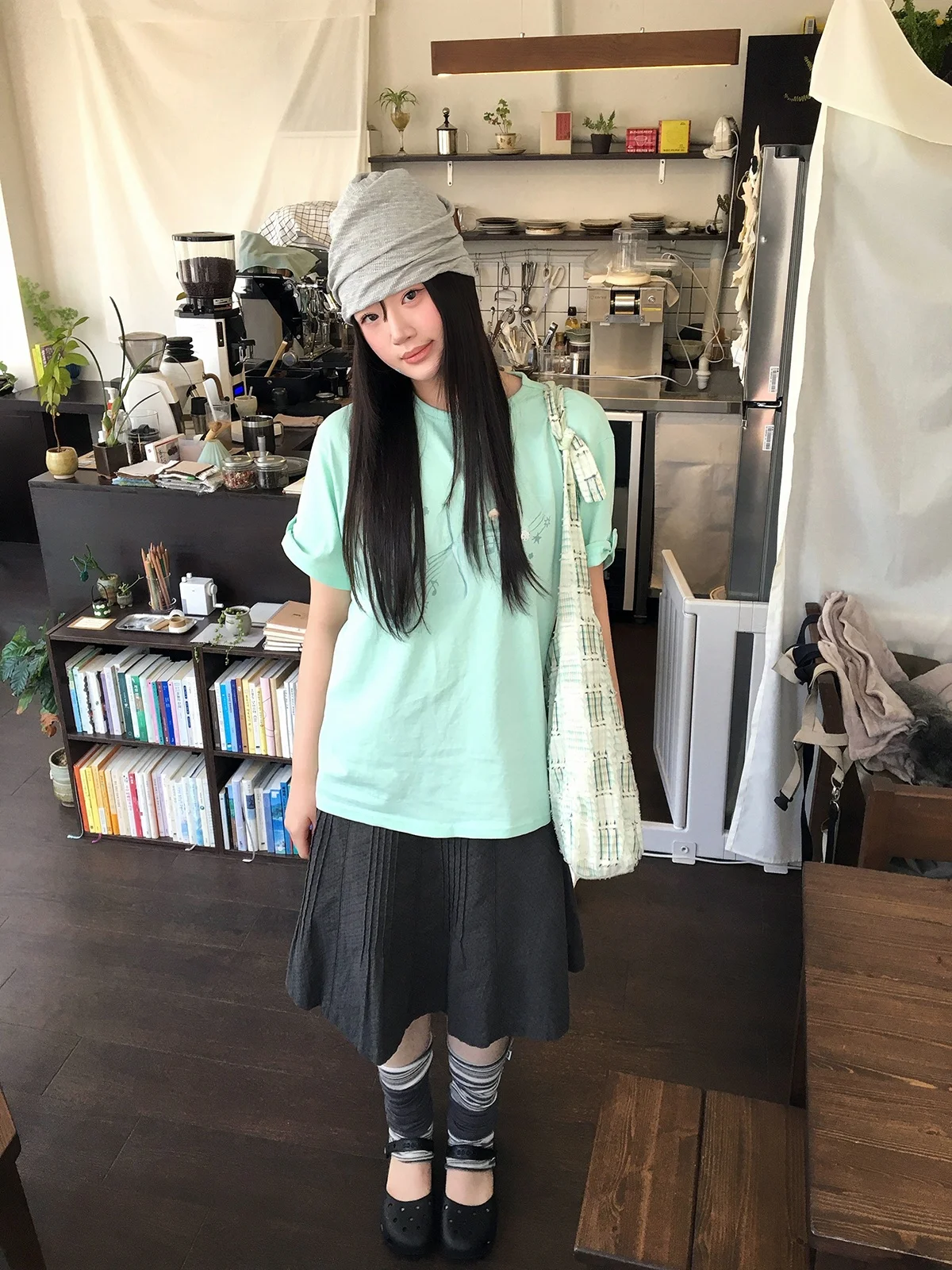 Loose Fit Pure Cotton Short Sleeve T-Shirt Sakura Mint Girl Note Print Design Button up Casual Summer Top for Women