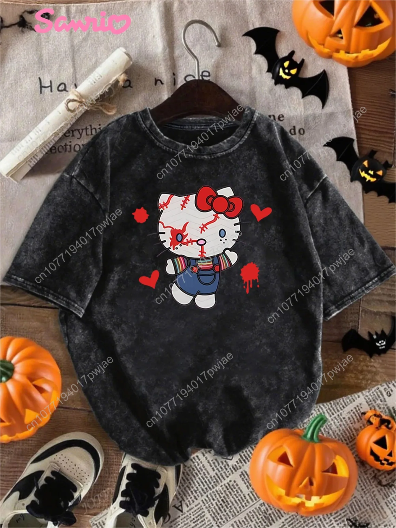 

Women Vintage Washed T-shirtWomen's Washed Denim Short Sleeve T-Shirt for Home Wear, Comfortable in Dark Blue, Casual Cosplay