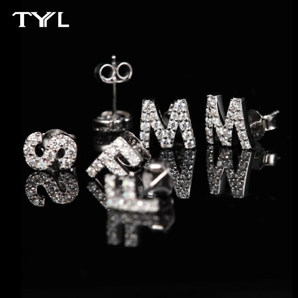 

TYYL D VVS1 Moissanite Letter Stud Earrings For Men Women Ear Accessories 925 Silver Custom Small Studs Earring Alphabet Jewelry