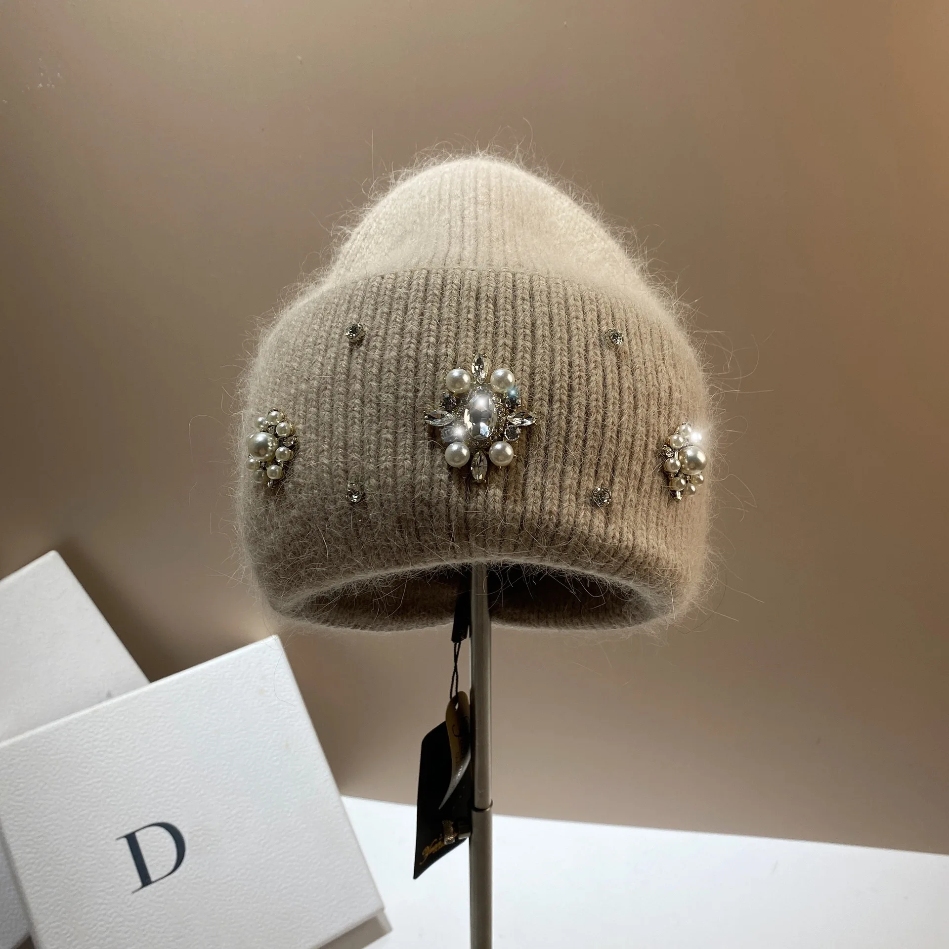 Luxury Rhinstone Wool Skullies Angola Rabbit Fur Winter Knitted Beanies for Women Ear Protection Outdoor Lady Walking Bonnet Hat