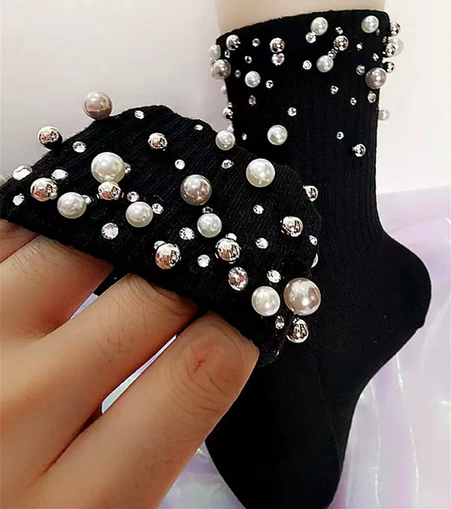 Luxury Style Pears Beaded Stitch Black Cotton Socks Women's Stylish Comfortable and Breathable Cotton Socks