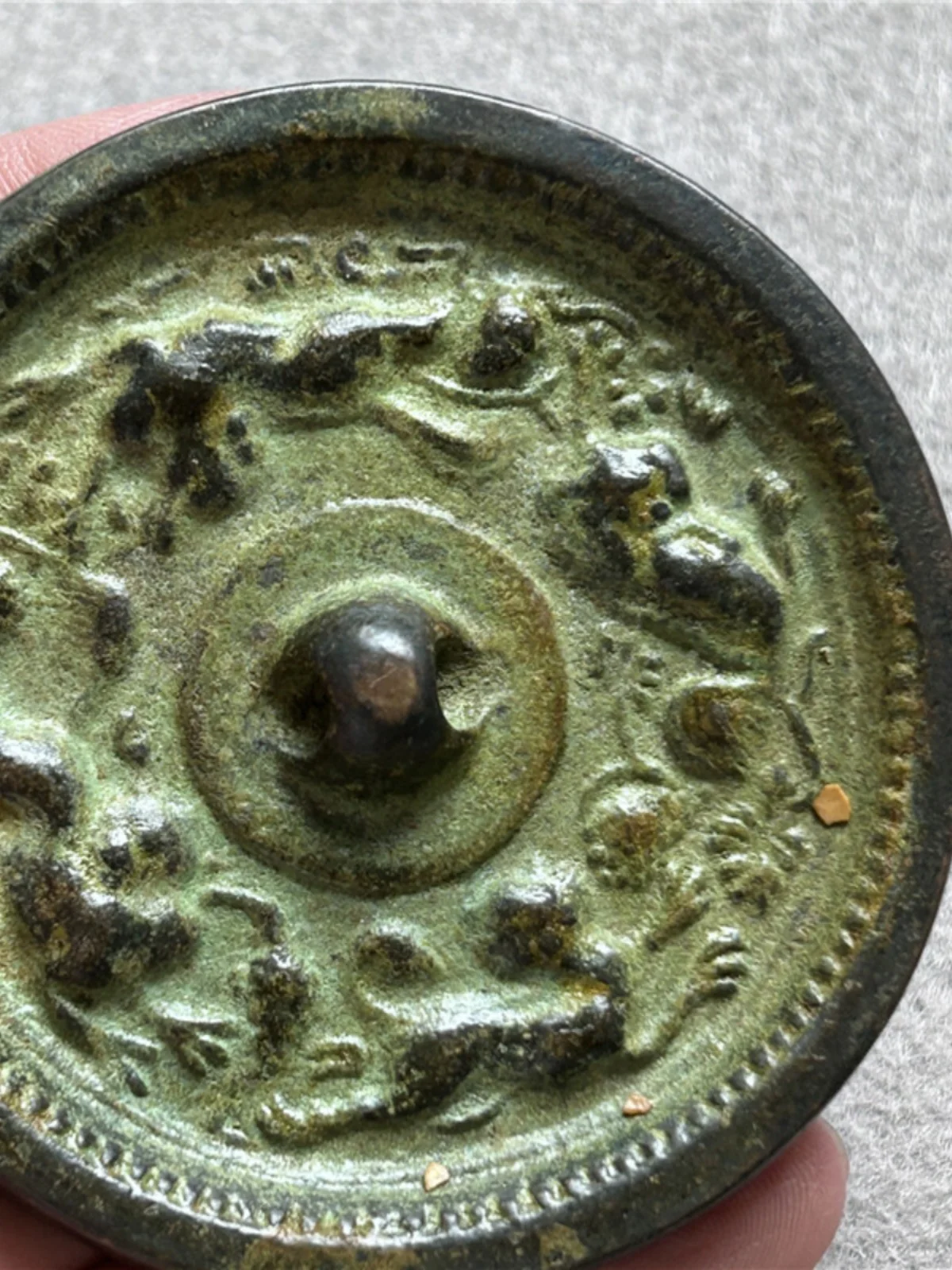 Bronze mirror, Tang Dynasty, Han Dynasty, bronze mirror, exquisite and mellow craftsmanship (sea beast grapes)