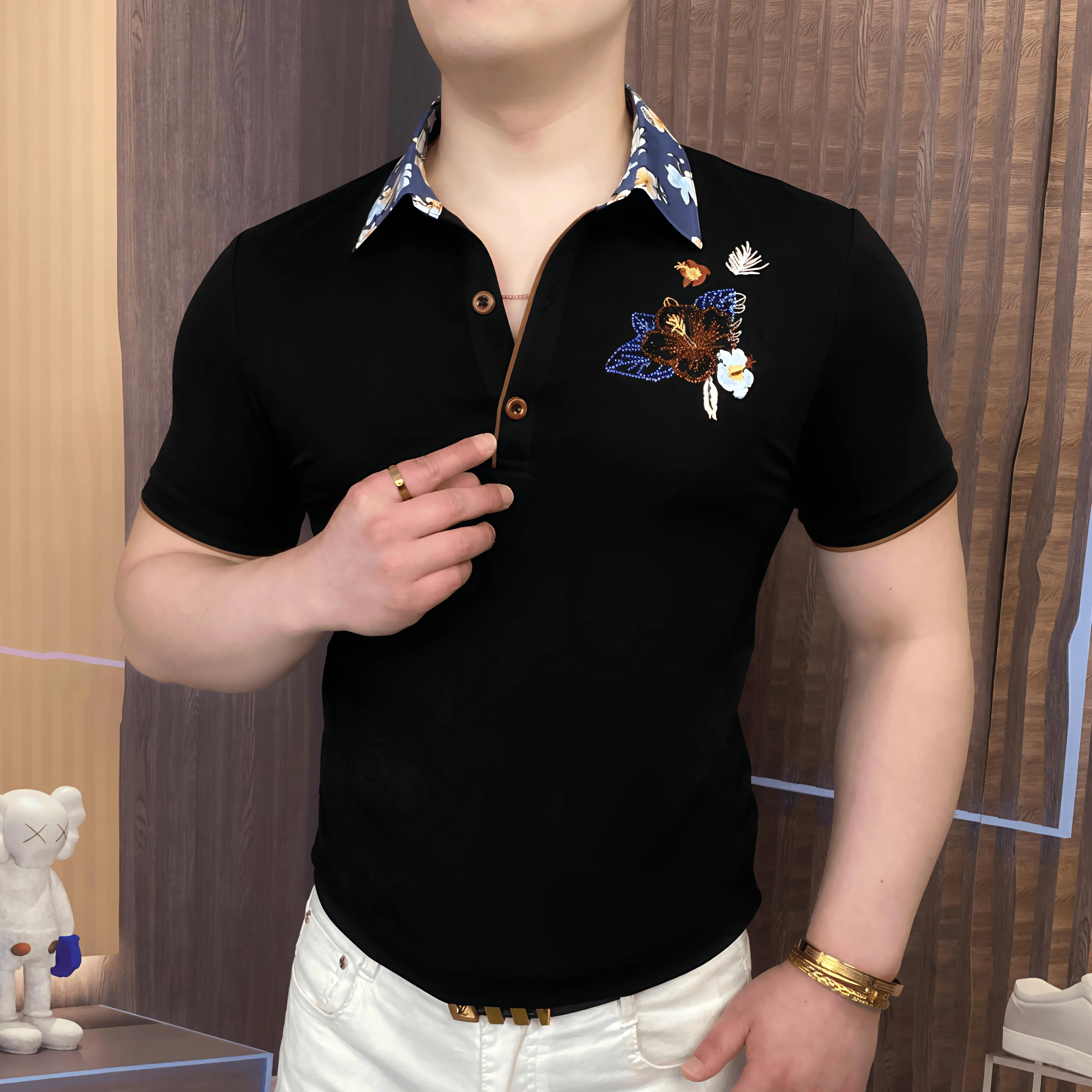 

Summer Rhinestone Flower Lapel T-shirt for Men Handsome Casual Business Polo Shirt Slim Fit Versatile Social Office Polo T-shirt