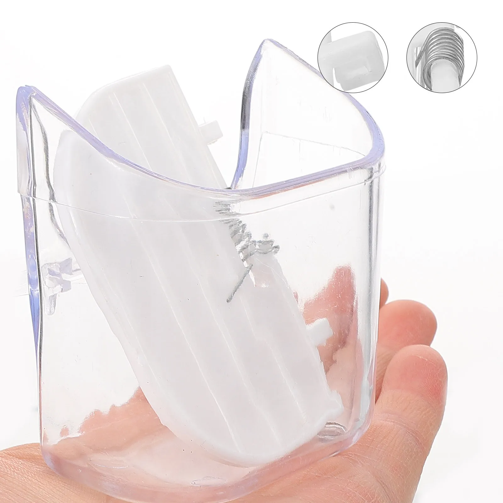 

Anti-Spill Bird Feeder Sturdy Food Container For Parrots Rabbits Hamsters Hanging Design Clean Bird Cage Supply