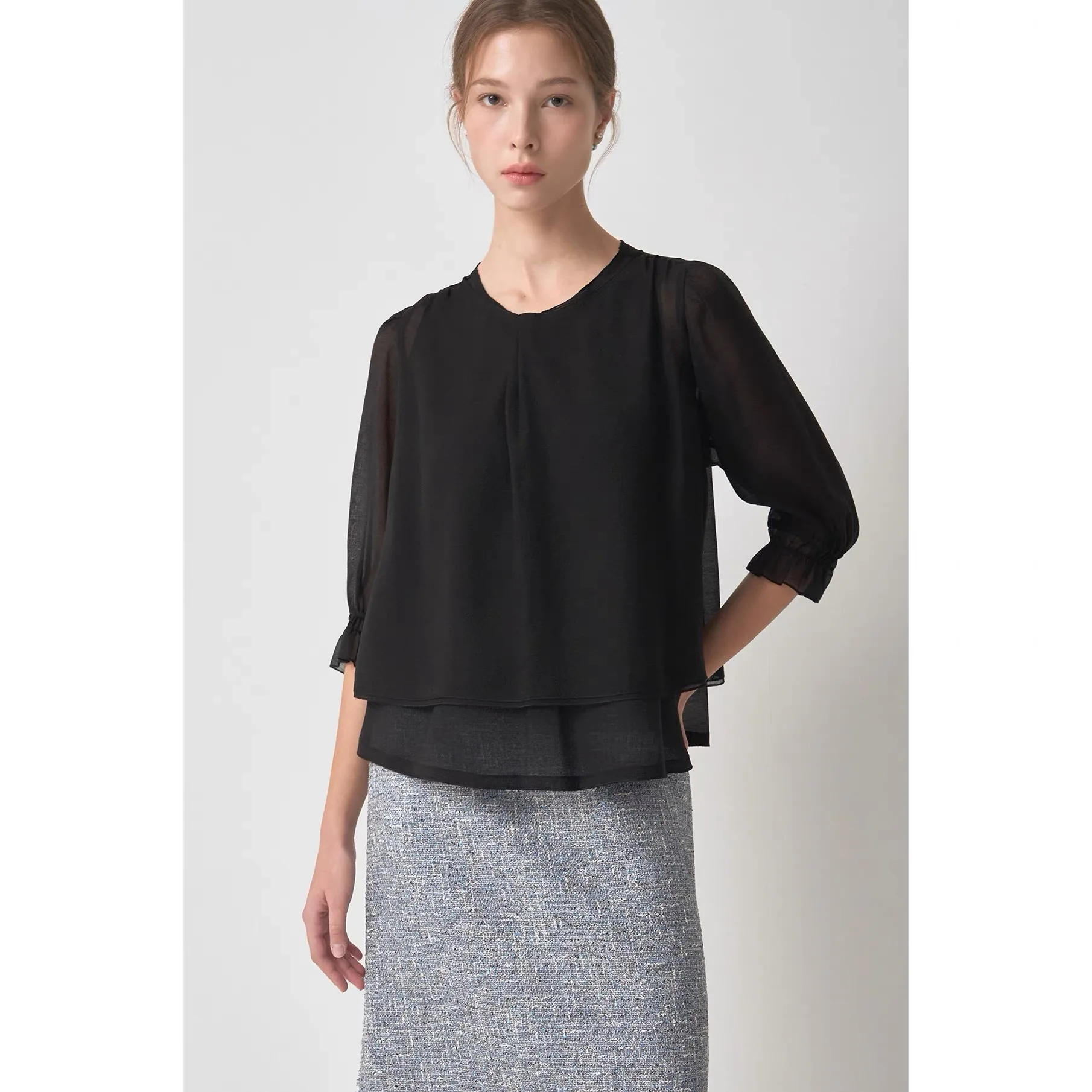 

NingYao MIN26 Spring Simple Elegance round Neck Loose Slimming Fake Two-Piece Seven-Sleeve Chiffon Shirt Women's Business Cas...