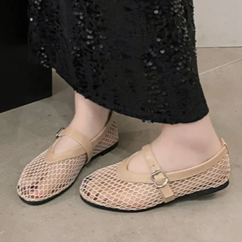 Women Flats Mesh Sandals 2024 New Summer Fashion Trend Shallow Sandals Designer Lightweight Casual Outdoor Flats Sandals Women