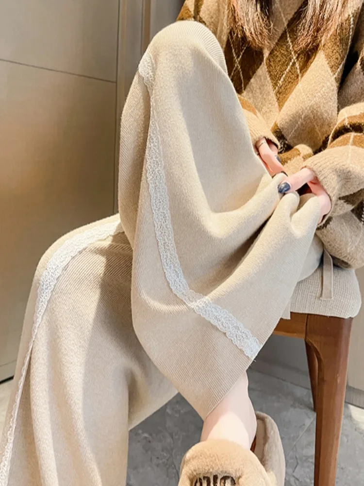 

Мягкие брюки с кружевными вставками и широкими штанинами, женские, с высокой талией, свободные, струящиеся, визуально стройнящие, в пол, вязаные, прямые брюки