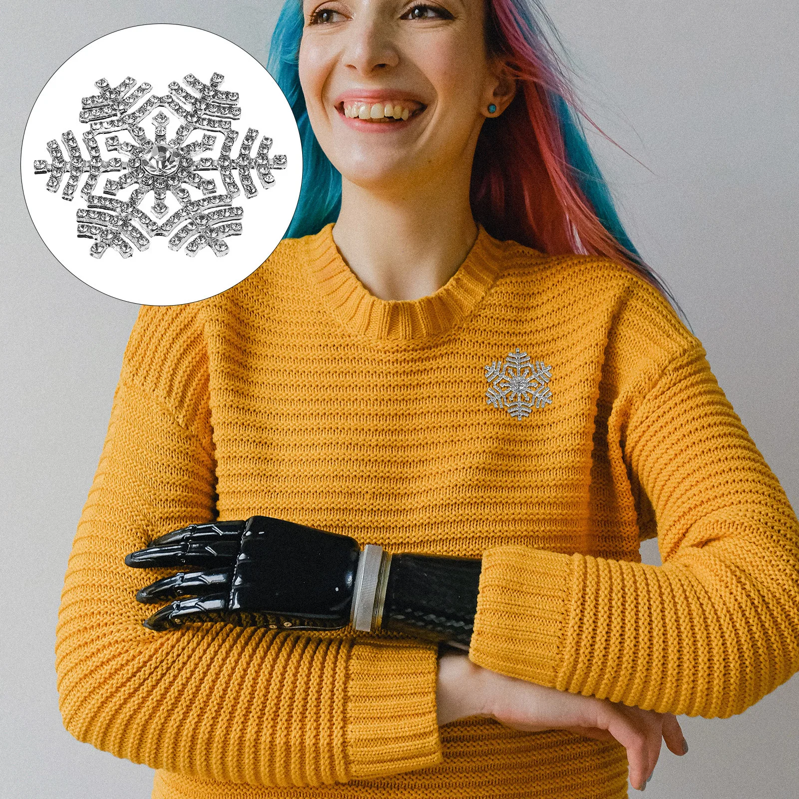 

Silver Tone Snowflake Brooch Rhinestone Crystal Sturdy Trustworthy Accessory for Special Occasions Snowflake Brooch