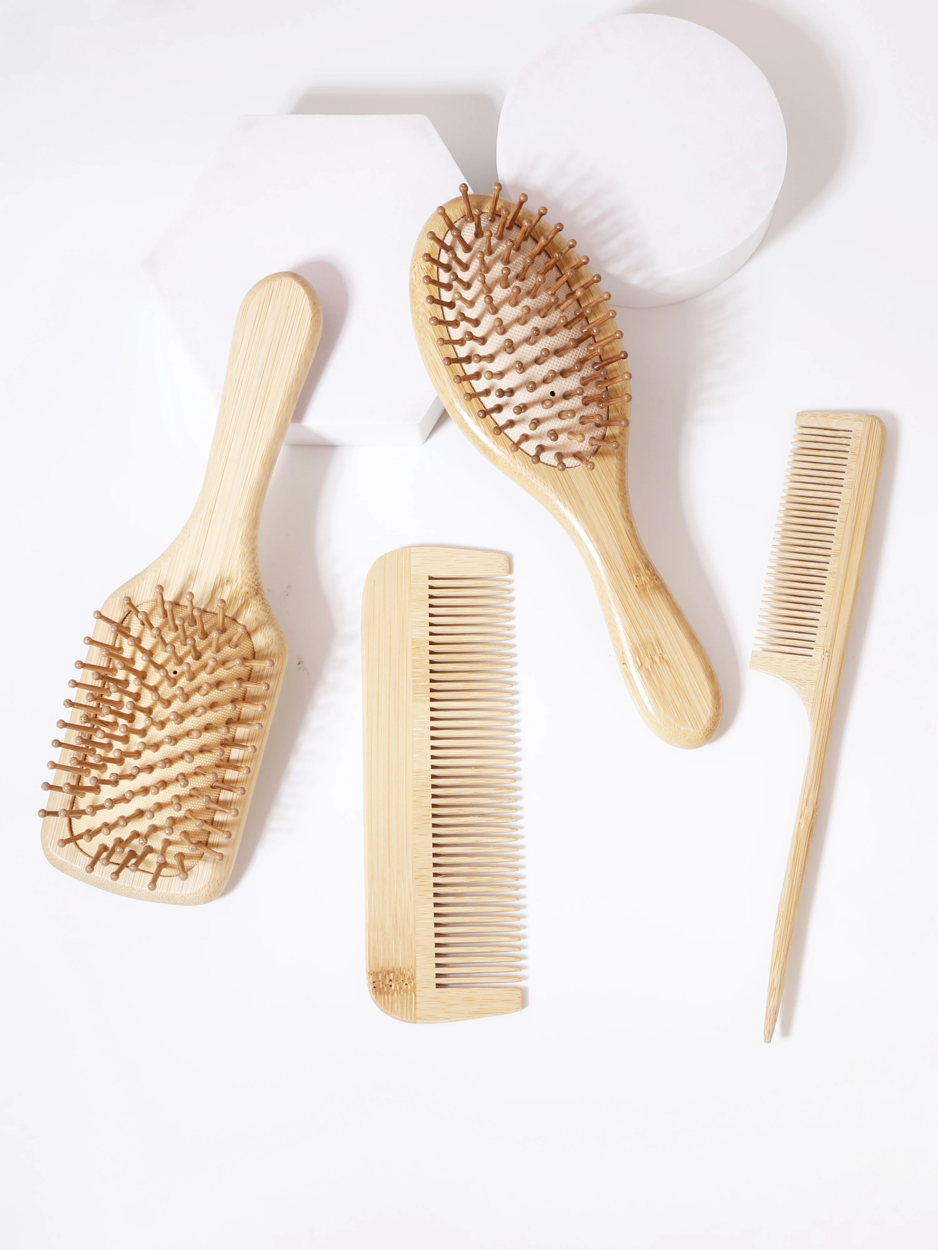 

4PCS natural bamboo and wood comb, anti-static, pointed tail comb, oval square scalp massage brush, dry and wet dual-purpose