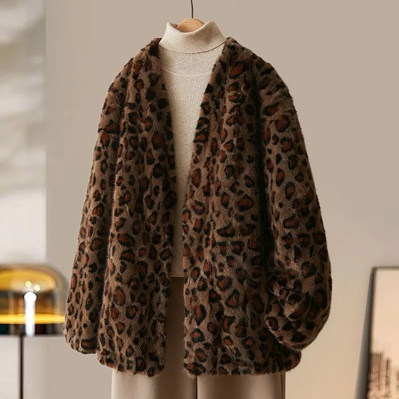 2026 Hot Selling Real Mink Fur Mink Coat For Women High Quality Mink Fur V-neck Long Sleeve leopard Print New Winter Coat