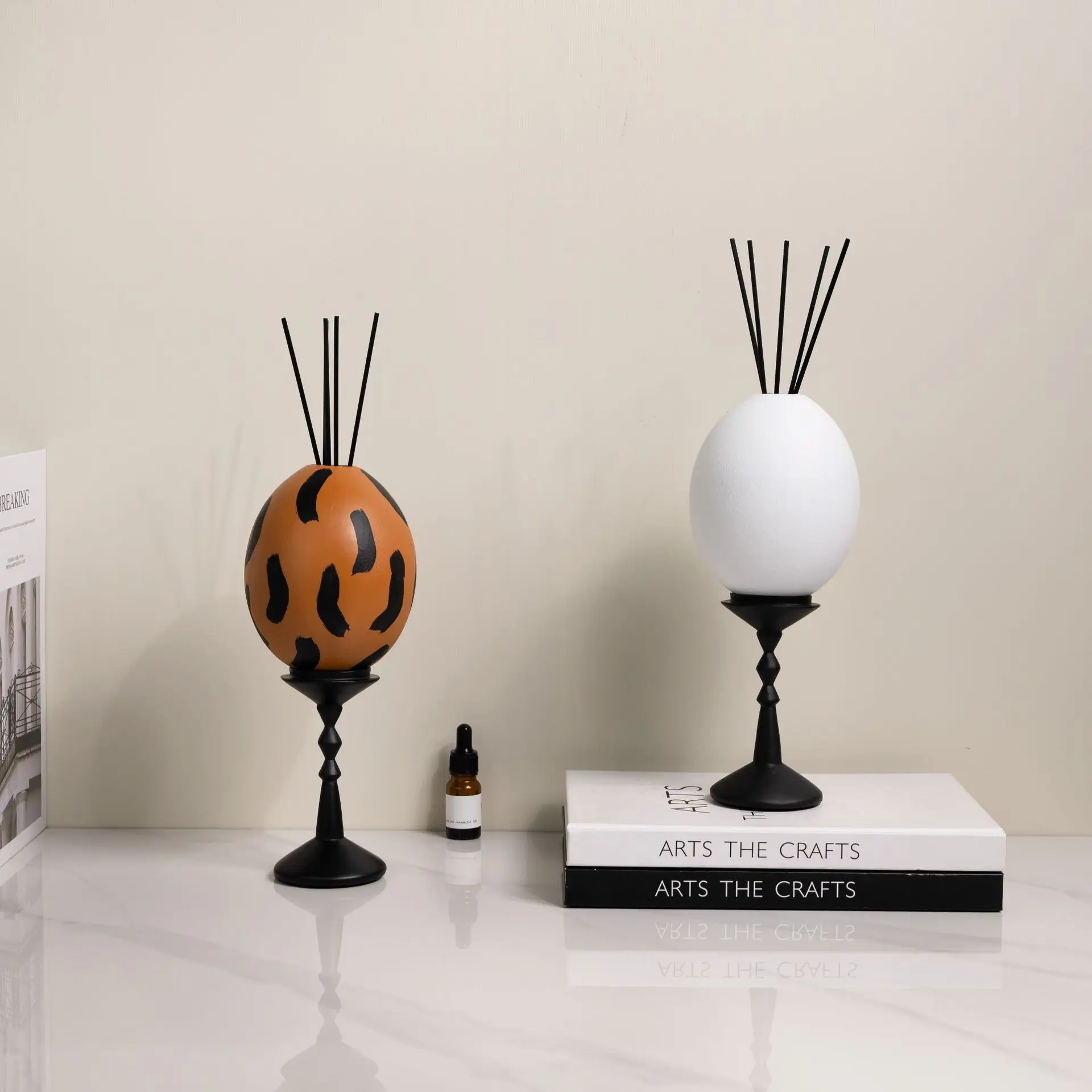 Modern Minimalist Yellow Resin Eggshell Geometric Decoration Creative Aromatherapy Holder Ornament Living Room Study Showroom