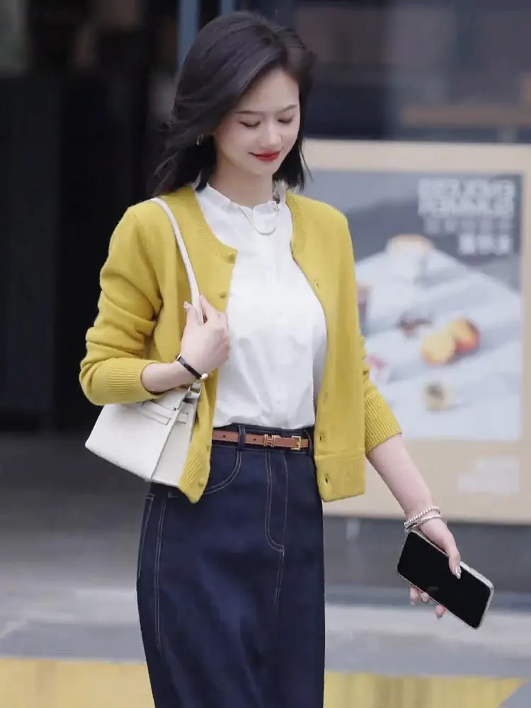 

Уникальный дизайн, простой цвет, открытый кардиган, внутренняя одежда, осень 2025, для поездок на работу, модный, дышащий женский топ