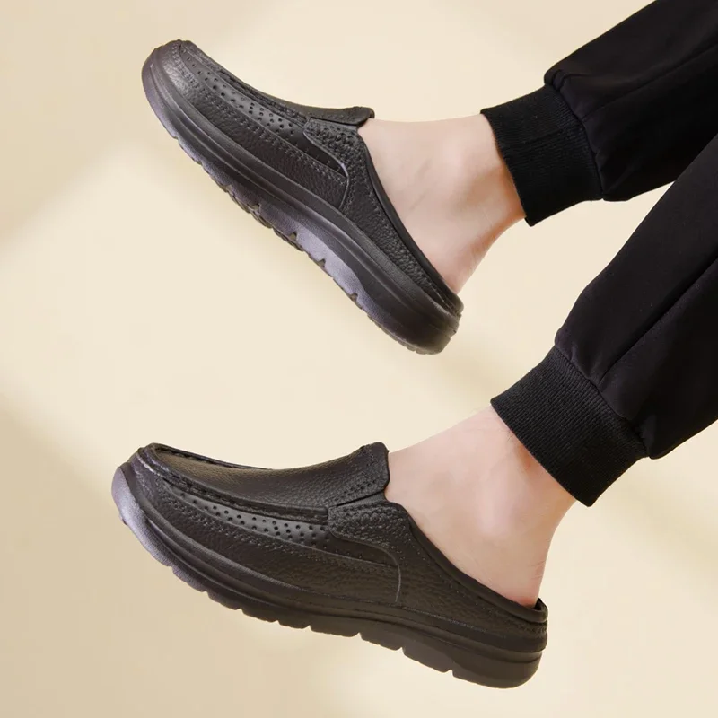 Chinelos de Couro Masculinos 2026: Nova Coleção Primavera, Sandálias EVA Slip-on, Calçados Casuais para Praia e Casa, Tamanhos Grandes 40-46